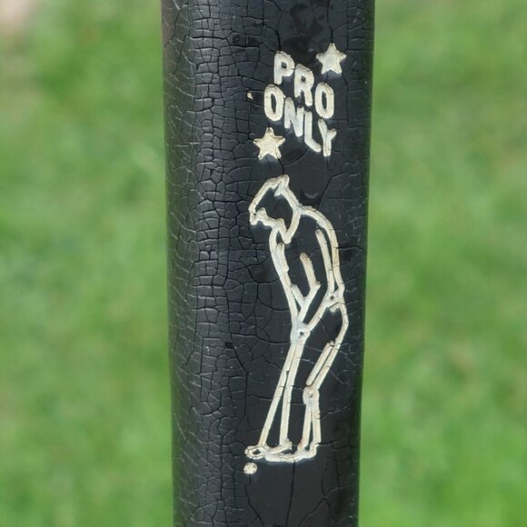 Vintage TNT 802 Right Handed Putter with Golf Pride Traction Action Grip - Picture 12 of 16